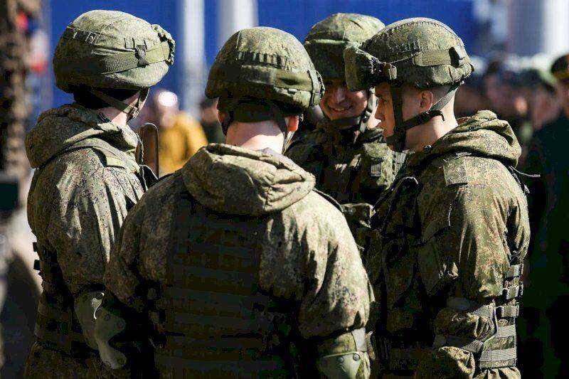 РФ все частіше відправляє на фронт солдатів строкової служби, - українська розвідка