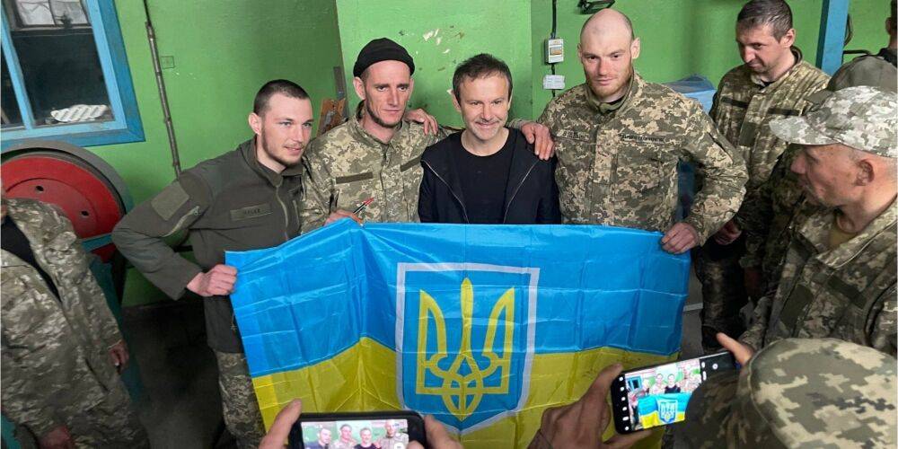 Президент Украины наградил одесское подразделение почетным знаком отличия