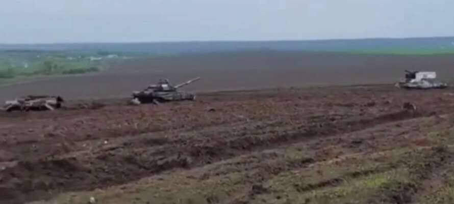На Харьковщине ВСУ захватили российские танки и ТОС «Солнцепек»