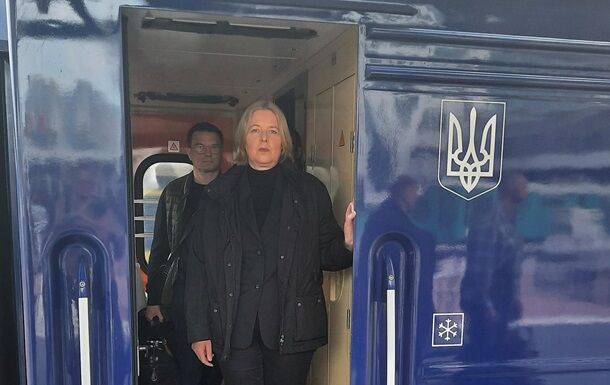 Глава бундестага приехала в Киев