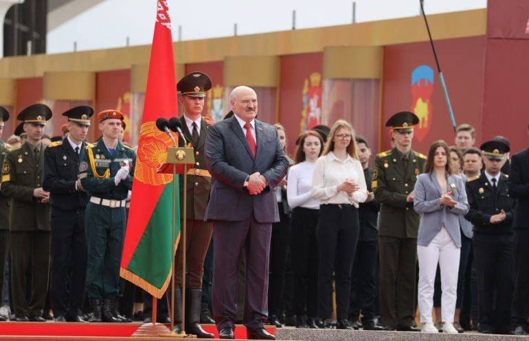 Лукашенко прокомментировал герб «Погоня»