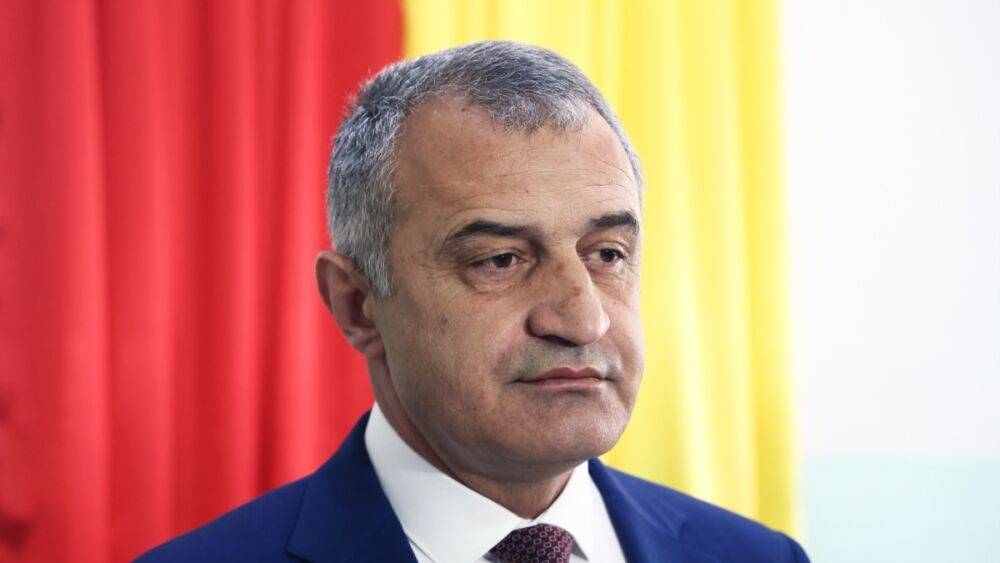 Предложивший присоединиться к России президент Южной Осетии проиграл выборы