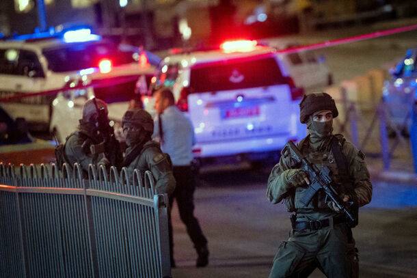 Две попытки терактов в Израиле; двое террористов уничтожены