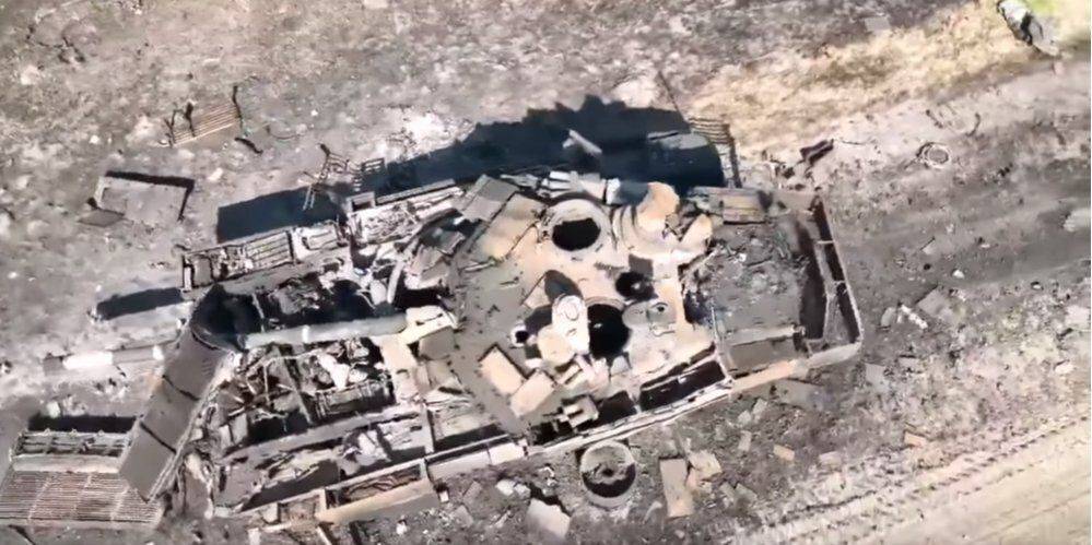 Украинские военные уничтожили самый современный российский танк Т-90М Прорыв — видео