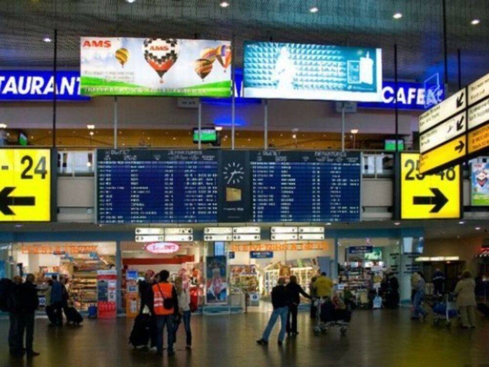 РБК: Российские аэропорты просят открыть магазины duty free на внутренних рейсах