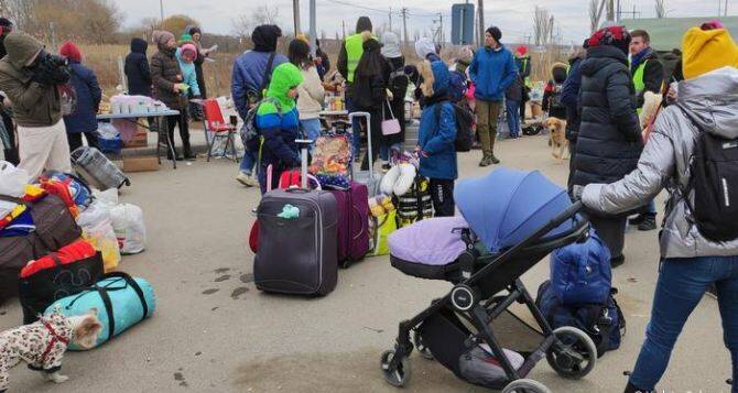 Украинским беженцам запретили въезд в Польшу