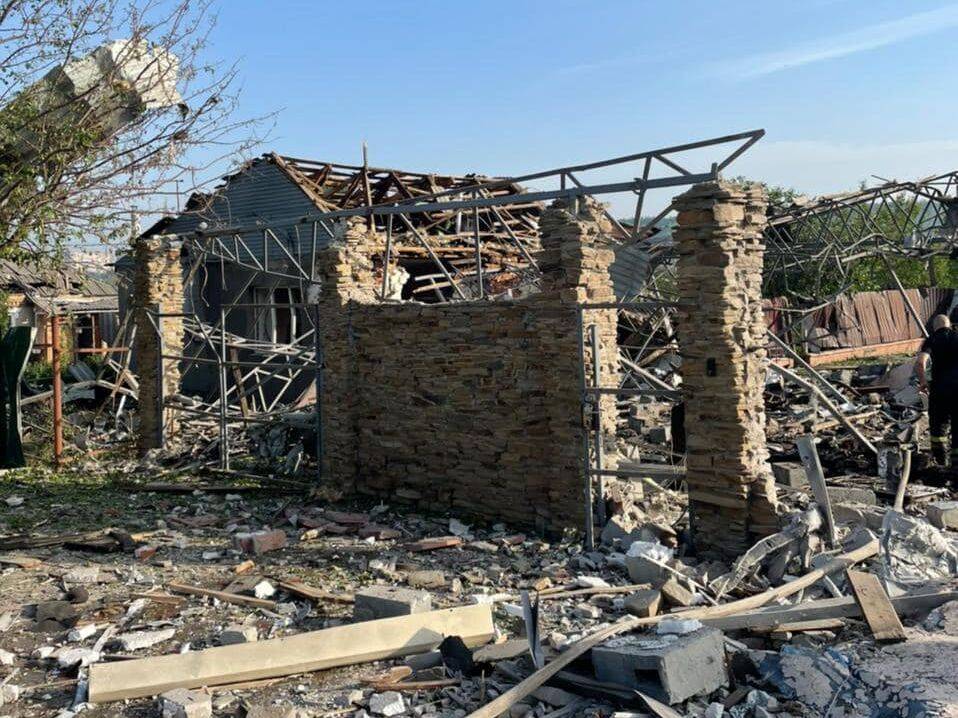Оккупанты нанесли ракетный удар по Славянску, разрушены частные дома – мэр