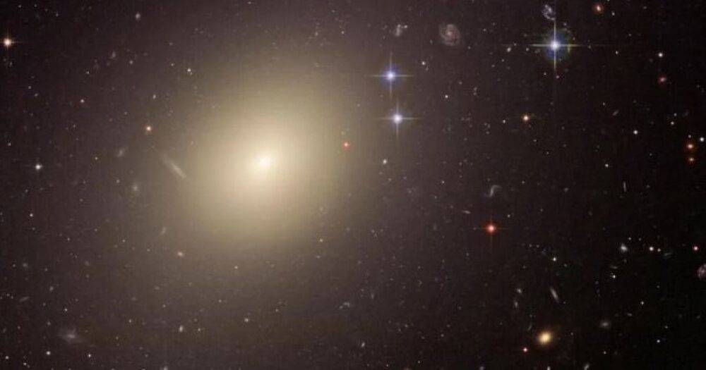 Новые звезды не загораются. Ученые выяснили, что убивает галактики из ранней Вселенной