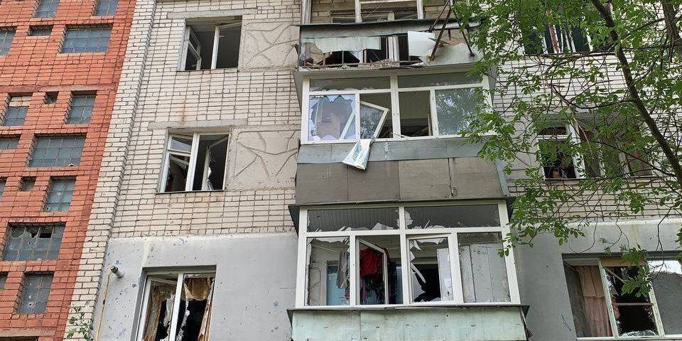 Один снаряд попал в детскую площадку. Российские оккупанты обстреляли Николаев, двое погибших — мэр