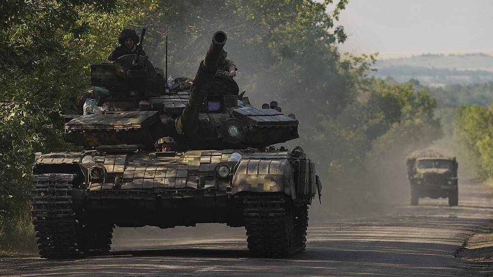 Текстовая трансляция Euronews | Зеленский: "солдаты держатся стойко" в Северодонецке