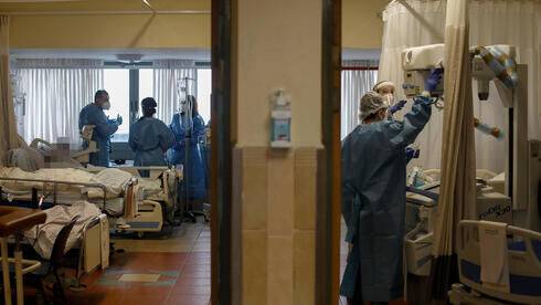 Коронавирус в Израиле: зараженных становится больше, тяжелобольных - меньше