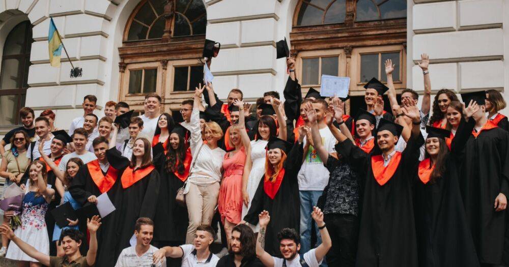 SoftServe вводит программы с дуальным обучением в университетах Киева, Харькова и Днепра