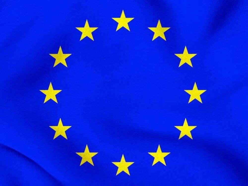 Bloomberg: Еврокомиссия даст рекомендацию предоставить статус кандидатов в ЕС Украине и Молдавии