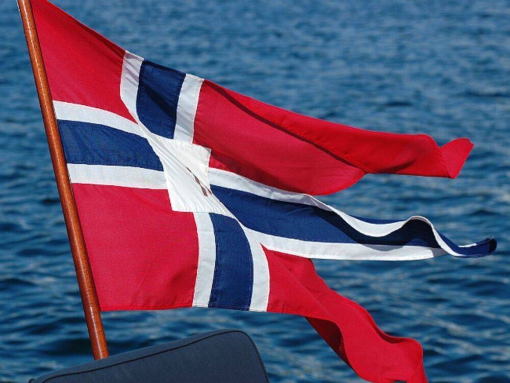Норвегия присоединилась к шестому пакету санкций против России, запретив поставки нефти