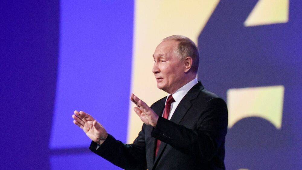 Путин: Запад убивает свою экономику, а в России ситуация нормализуется
