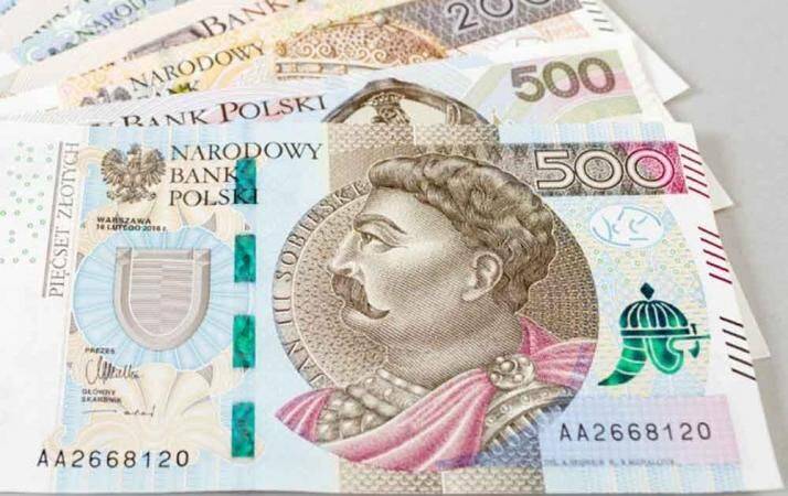 Польша выплатит украинцам более 11 тысяч гривен помощи. Кто сможет получить