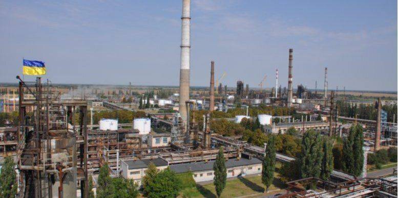 Удар по Кременчугу: РФ атаковала Кременчугский нефтеперерабатывающий завод и ТЭЦ восемью ракетами