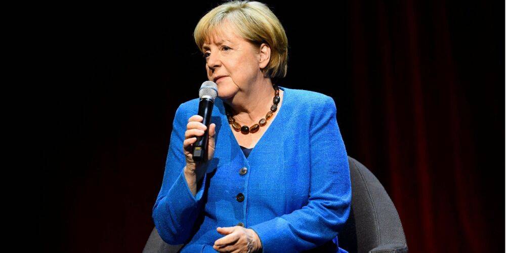 Меркель не исключила, что может стать посредником между Украиной и РФ
