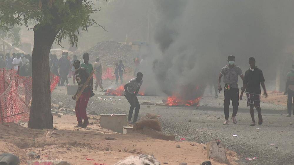 Беспорядки в Дакаре