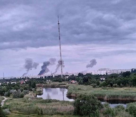 Ракетные удары по Кременчугу: враг обстрелял НПЗ и другие объекты инфраструктуры