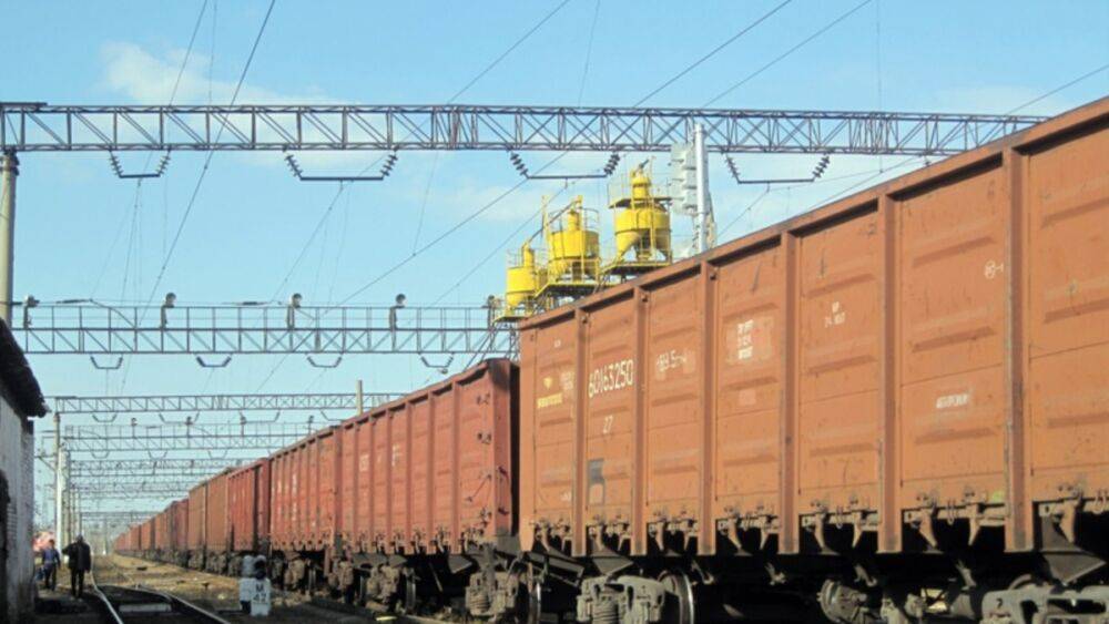 Литва ограничила транзит грузов в Калининград: подробности