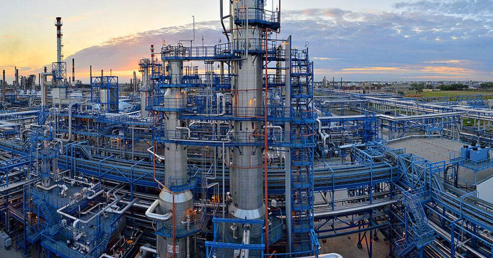 Саудовская Аравия не против увеличить добычу нефти, если у России упадут объемы, — СМИ