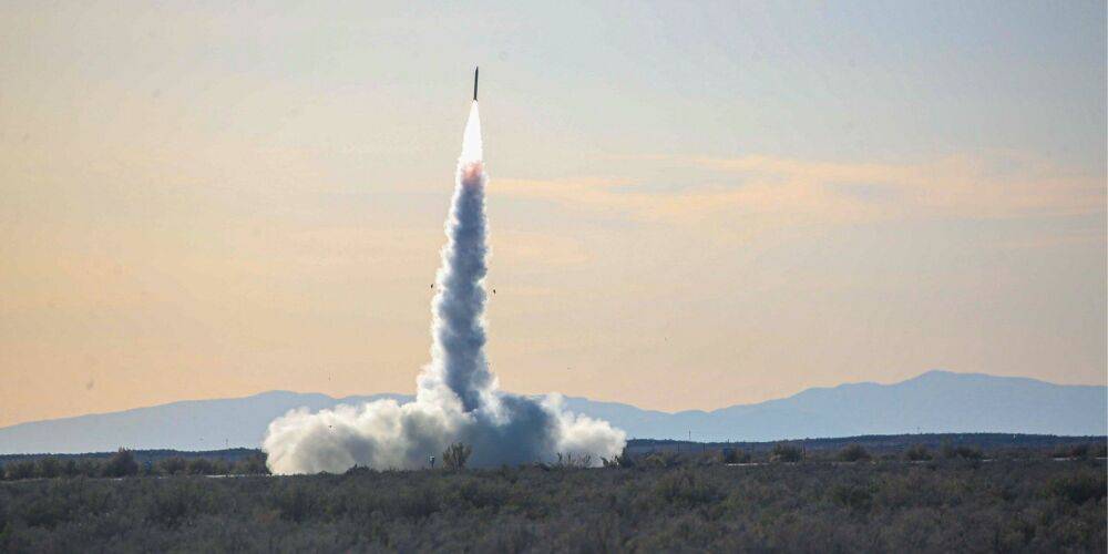 США заранее разместили ракетные системы HIMARS в Европе для быстрой передачи Украине