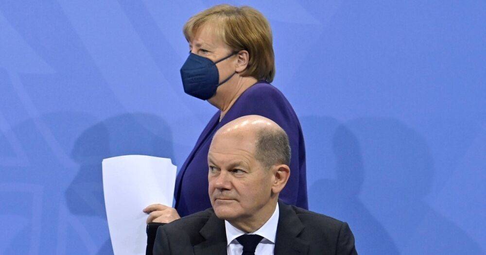 Скелет в шкафу Шольца. Почему канцлер Германии тянет с поставками оружия Украине