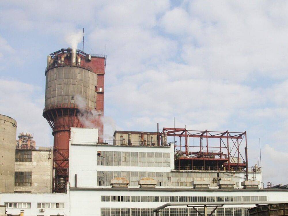 На заводе "Азот" в Северодонецке находится около 300 гражданских – Верещук