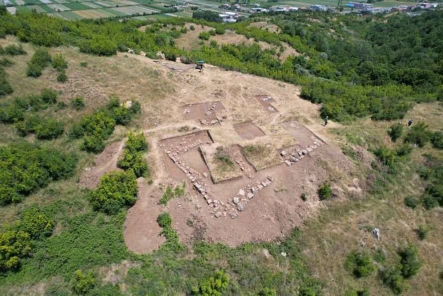Археологи нашли затерянный 2000-летний древний город в Албании (Фото)