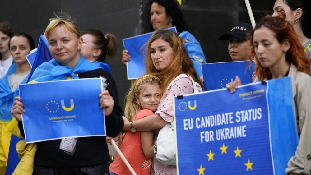 В ЕС достигли "полного консенсуса" по статусу кандидата для Украины