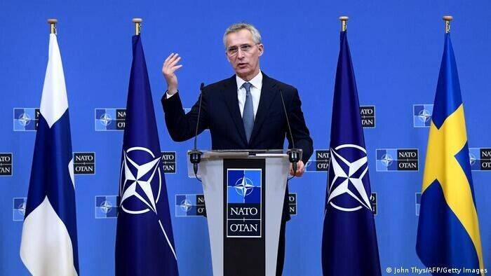 Вступление Швеции и Финляндии в НАТО: Столтенберг заявил, что не может гарантировать быстрый срок