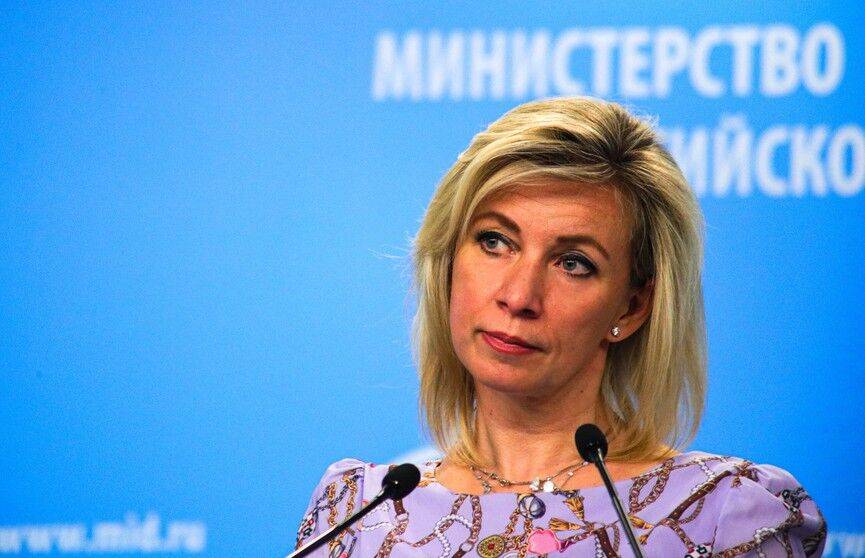 Захарова назвала чудовищным заявление Джонсона по урегулированию вокруг Украины