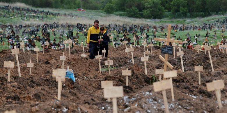 «Ужасная процедура». Почему растет количество найденных тел в деоккупированных районах Украины — глава Нацполиции