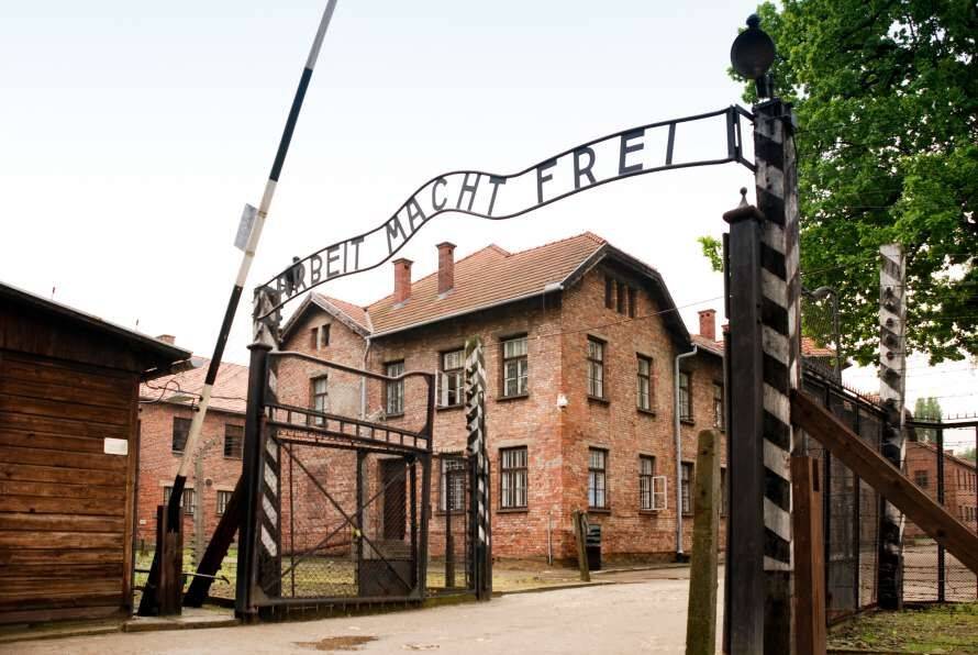 Музей Освенцима заявил, что стал мишенью российской пропаганды