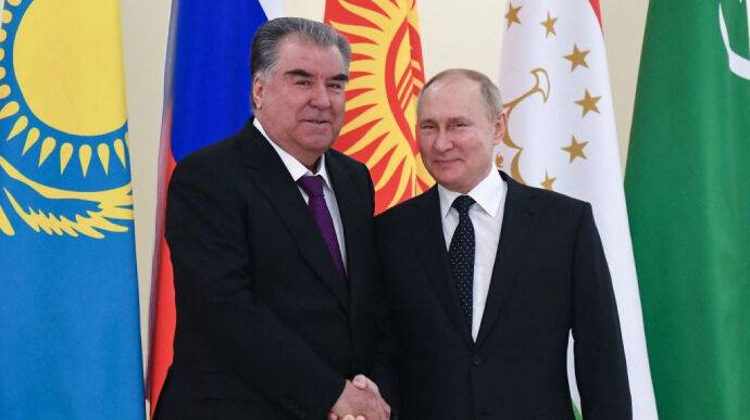Путин прибыл в Таджикистан: впервые покинул Россию после начала полномасштабной войны