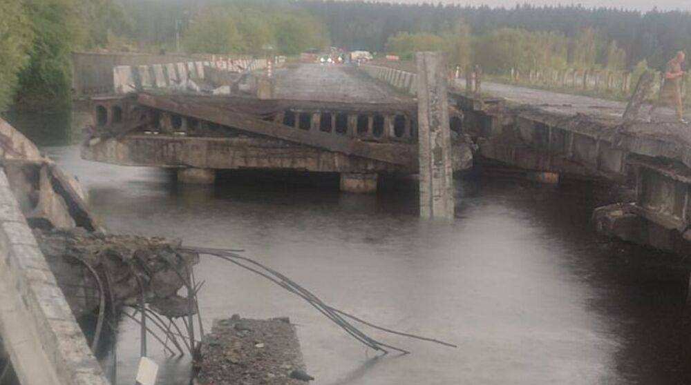 Детонация из-за молнии: в результате повреждения моста через Ирпень погиб человек