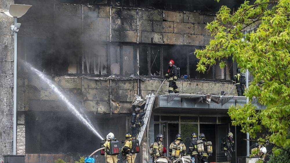 Крупный пожар в бизнес-центре в Москве потушен