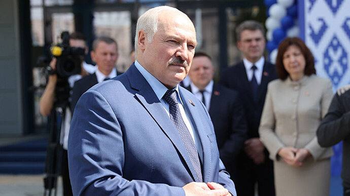 Лукашенко хочет, чтобы каждое село дало его "народному ополчению" по 50 человек