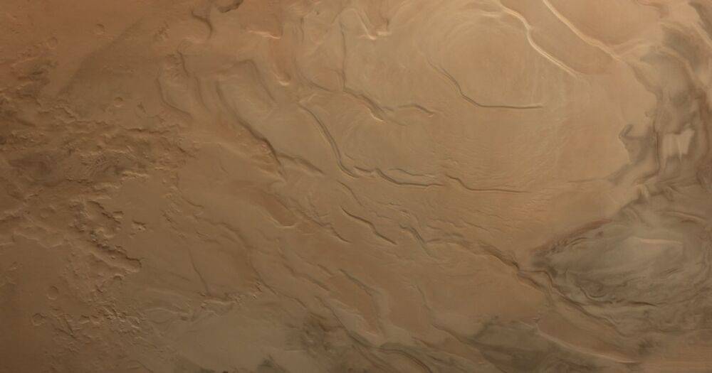 Включая южный полюс. Китайский аппарат Tianwen-1 сделал снимки всего Марса (фото)