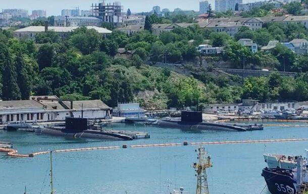 Из Севастополя в море РФ вывела пять подводных лодок - СМИ