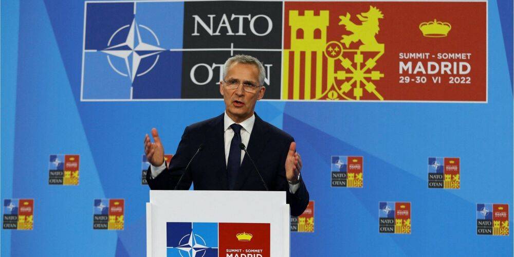 «Готовы к любому развитию событий». НАТО «принимает к сведению» угрозы России касательно членства Финляндии и Швеции