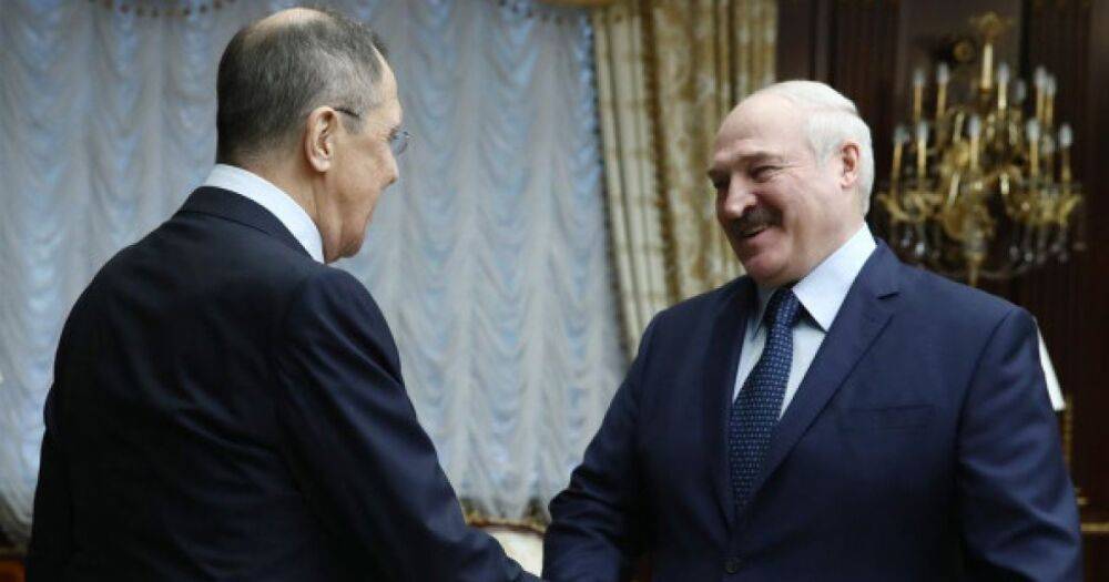 Россия должна быть готова применить ядерное оружие, — Лукашенко (видео)