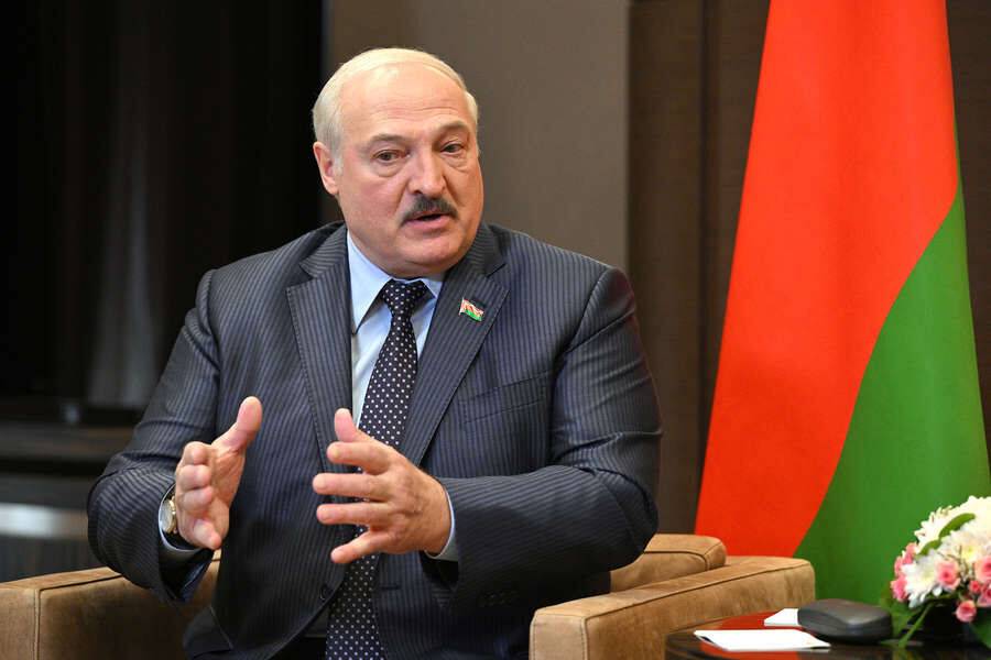 Лукашенко закликав РФ до готовності застосувати ядерну зброю