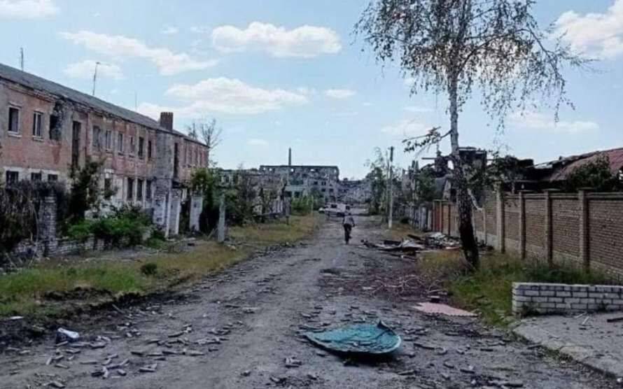 Российские оккупанты несмотря на потери продолжают штурмовать Северодонецк