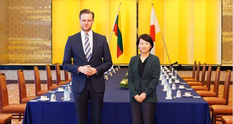 Глава МИД Литвы просит помощь у Японии с разблокировании Одесского порта