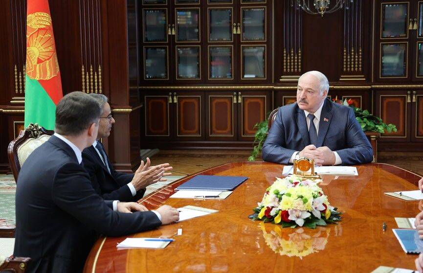 «То, что вы сделали, это важно для мира». Арабский инвестор высоко оценил вклад Лукашенко в развитии IT-сектора в Беларуси