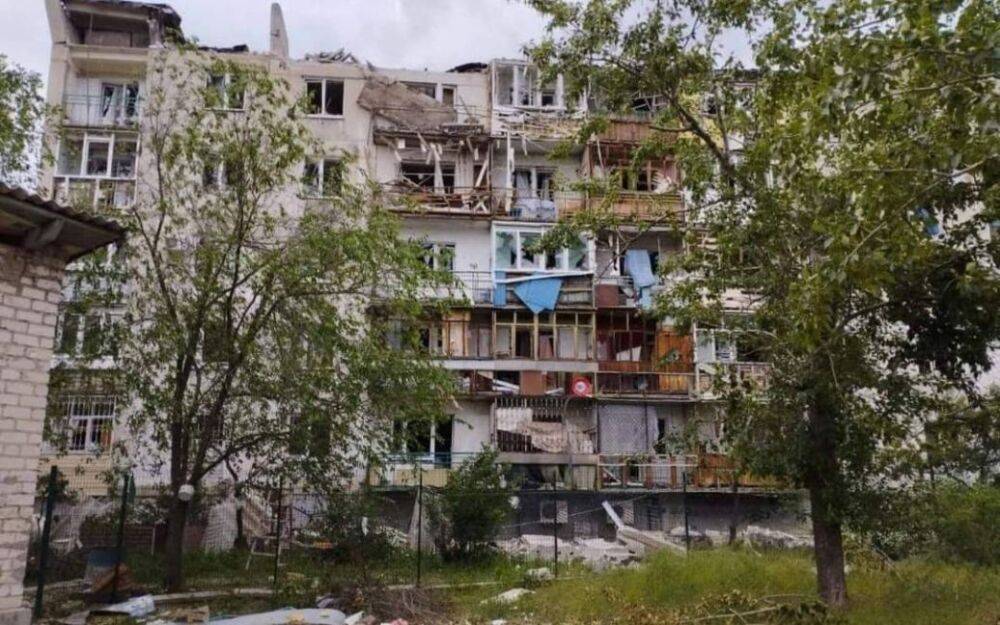 Росіяни розстрілюють Лисичанськ із важкого озброєння: Гайдай про ситуацію в регіоні