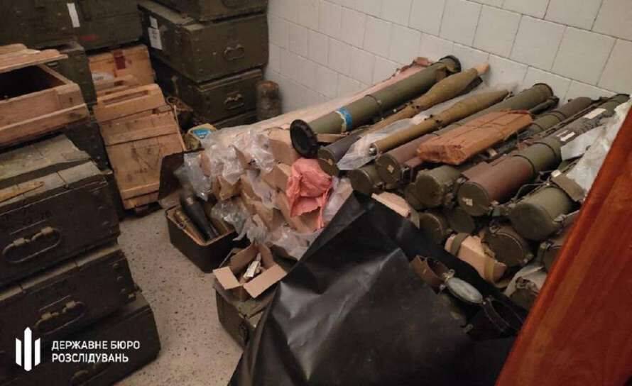 ВСУ получат большой арсенал оружия и боеприпасов в Донецкой области