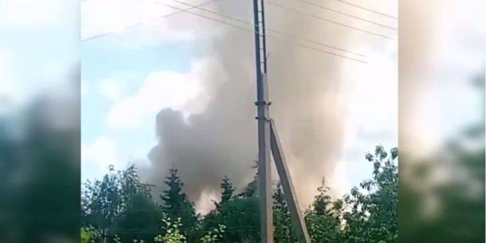 ВС РФ обстреляли пограничное село в Сумской области, разрушив здание ГПСУ — видео